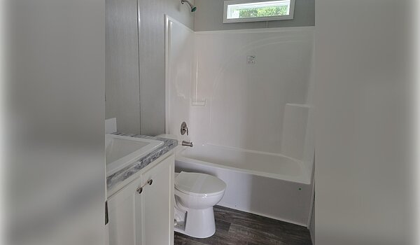 Berkshire / 16763P Bathroom 149631
