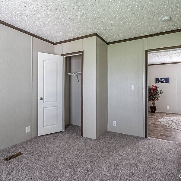Berkshire / 28603L Bedroom 113867
