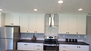 Heritage Pointe / 32603D Kitchen 149661