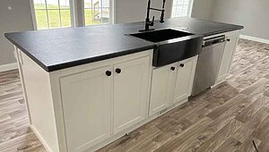 Heritage Pointe / 32603D Kitchen 149662