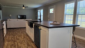 Heritage Pointe / 32603D Kitchen 149665