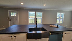 Heritage Pointe / 32603D Kitchen 149666