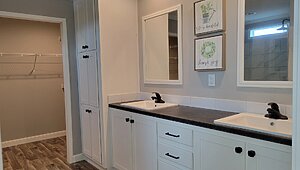 Heritage Pointe / 32603D Bathroom 149676