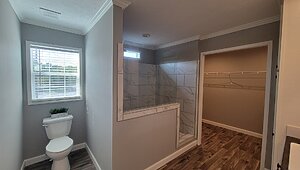Heritage Pointe / 32603D Bathroom 149677
