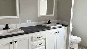 Heritage Pointe / 32603D Bathroom 149678