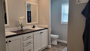 Heritage Pointe / 32603D Bathroom 149679