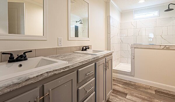 Heritage Pointe / 32764D Bathroom 114433