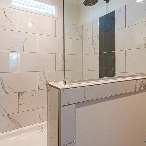 Heritage Pointe / 32764D Bathroom 114434