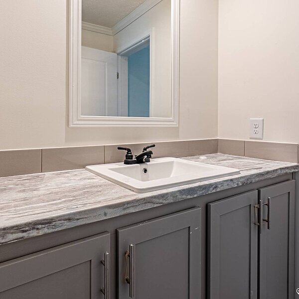Heritage Pointe / 32764D Bathroom 114435