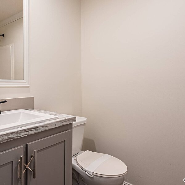 Heritage Pointe / 32764D Bathroom 114436
