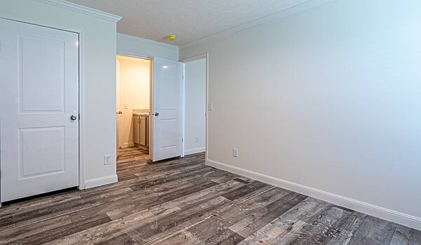 Heritage Pointe / 32764D Bathroom 114432
