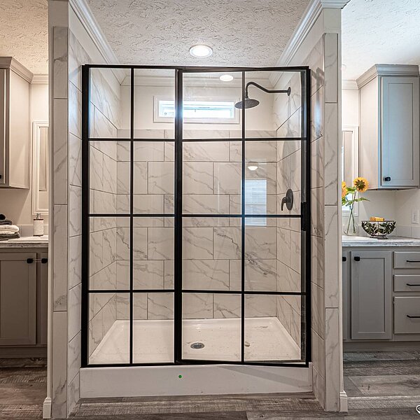 Palm Harbor Limited / 28563T Bathroom 114547
