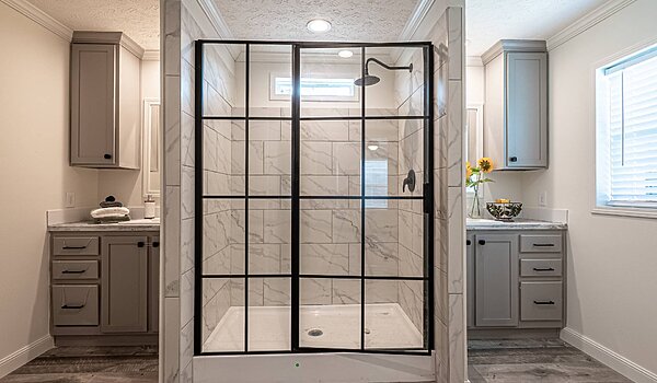 Palm Harbor Limited / 28563T Bathroom 114547