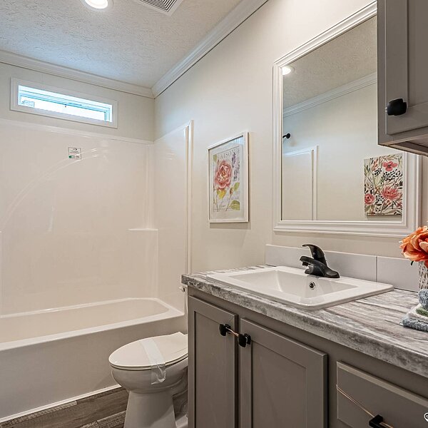 Palm Harbor Limited / 28563T Bathroom 114550