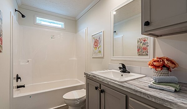 Palm Harbor Limited / 28563T Bathroom 114550