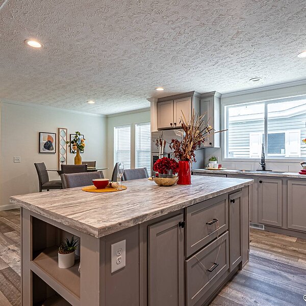 Palm Harbor Limited / 28563T Kitchen 114539