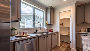 Palm Harbor Limited / 28563T Kitchen 114540