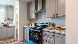 Palm Harbor Limited / 28563T Kitchen 114541