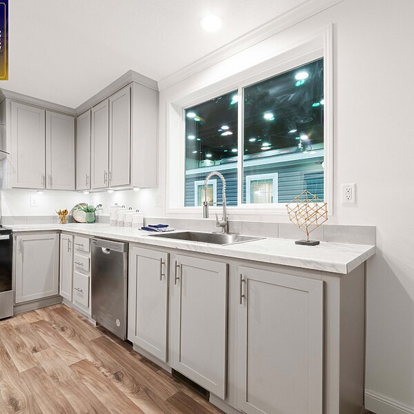 Palm Harbor / 16763T Kitchen 149689