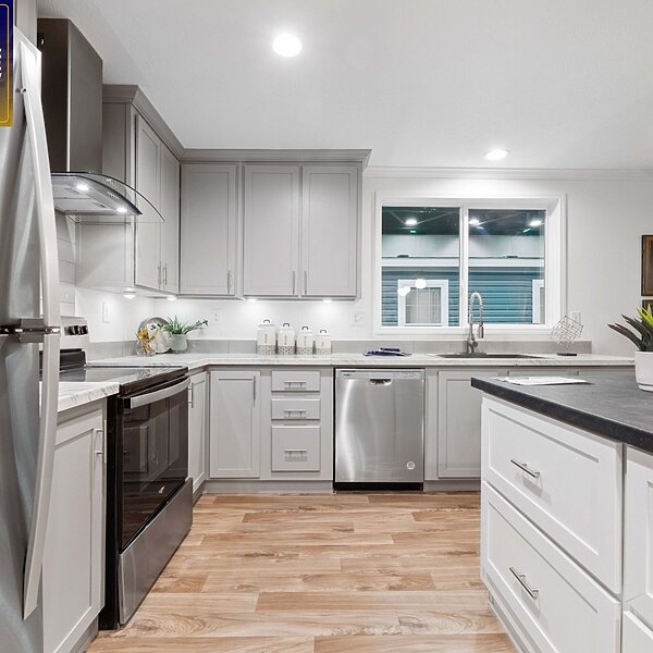 Palm Harbor / 16763T Kitchen 149691