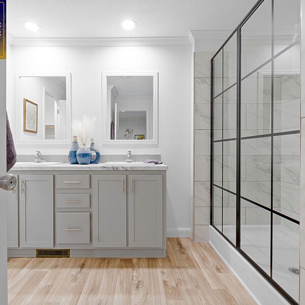 Palm Harbor / 16763T Bathroom 149710