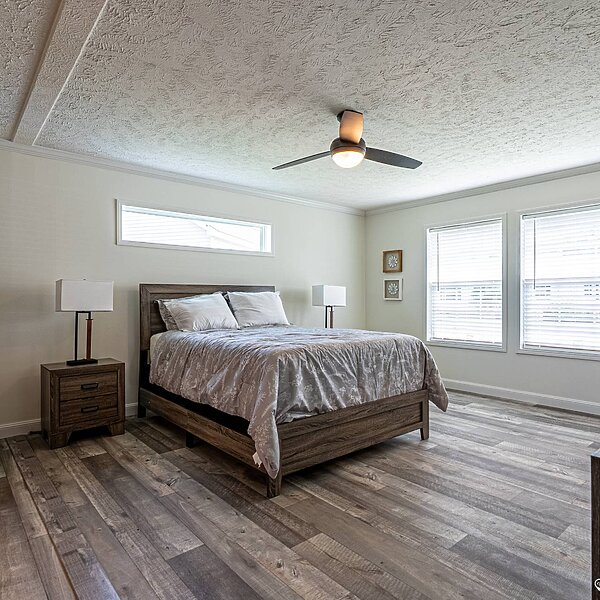 Country Manor / 32663M Bedroom 113845