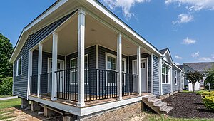 Country Manor / 32663M Exterior 113855