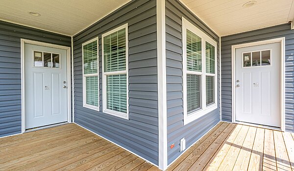 Country Manor / 32663M Exterior 113856