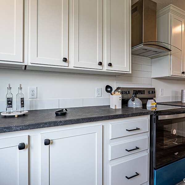 Country Manor / 32663M Kitchen 113841