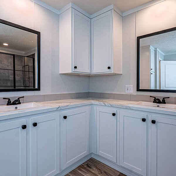 Anthem / The Vivid 28603N Bathroom 114602