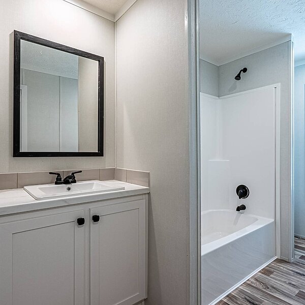 Anthem / The Vivid 28603N Bathroom 114603