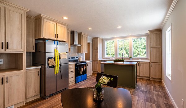 Pegasus / 28483H Kitchen 106588