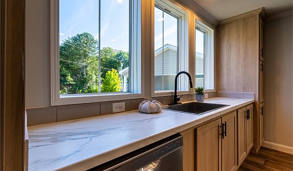 Pegasus / 28483H Kitchen 106592