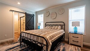Pegasus / 28483H Bedroom 106597