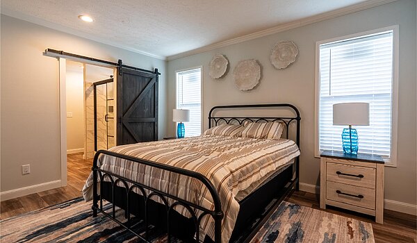 Pegasus / 28483H Bedroom 106597