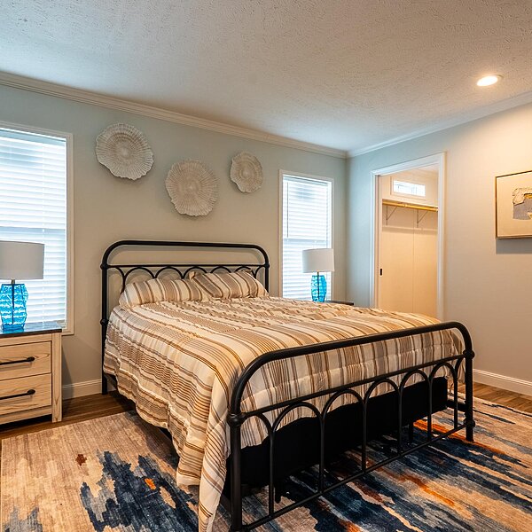 Pegasus / 28483H Bedroom 106599