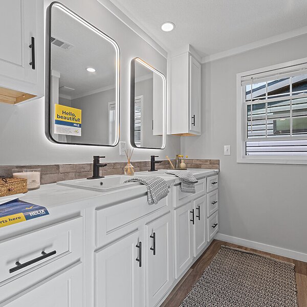 Alpha / Helix 16763N Interior 121345