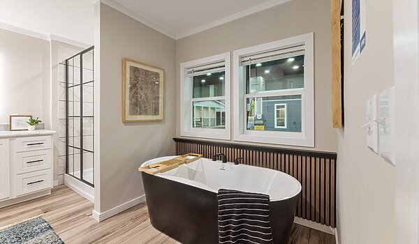 Alpha / Atmos 28603N Interior 121368