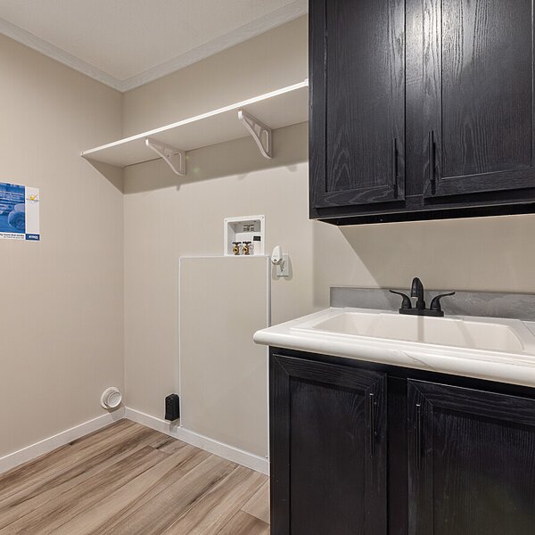 Alpha / Atmos 28603N Interior 121372