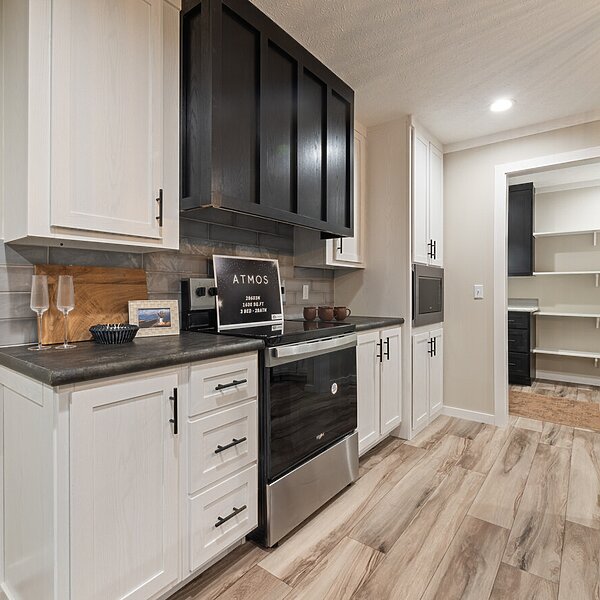 Alpha / Atmos 28603N Interior 121360