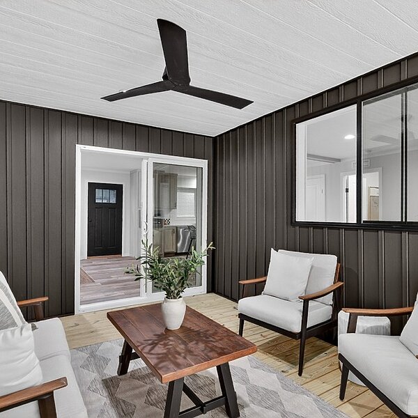 Alpha / Axis 32563N Interior 122998