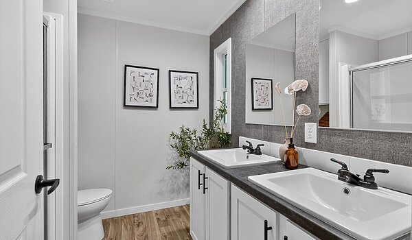 Cavco Community / Violet 16763F Interior 130886