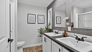 Cavco Community / Violet 16763F Bathroom 149934