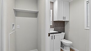 Cavco Community / Violet 16763F Bathroom 149936