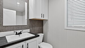 Cavco Community / Violet 16763F Bathroom 149937