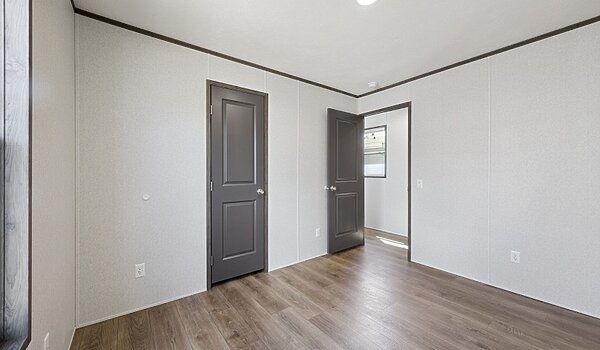Cavco Community / Daisy 16723F Interior 132431