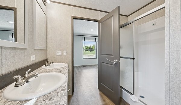 Cavco Community / Daisy 16723F Interior 132433
