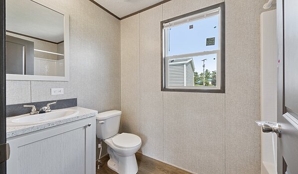 Cavco Community / Daisy 16723F Interior 132434