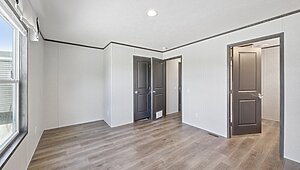 Cavco Community / Daisy 16723F Interior 132428