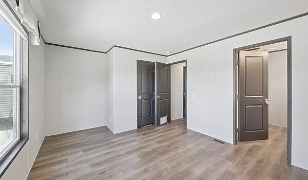 Cavco Community / Daisy 16723F Interior 132428